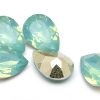 Cabochon med opaleffekt, Droppe, Mintgrön 14x10mm