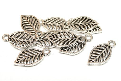 Antiksilver berlocker, Blad